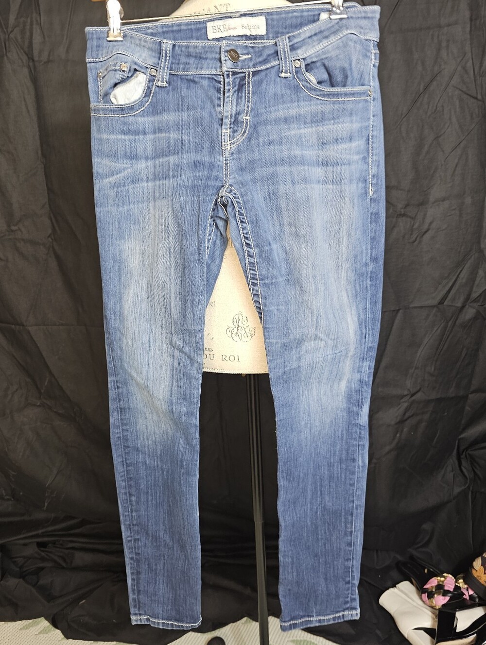 BKE Women's Light Blue Skinny Jeans